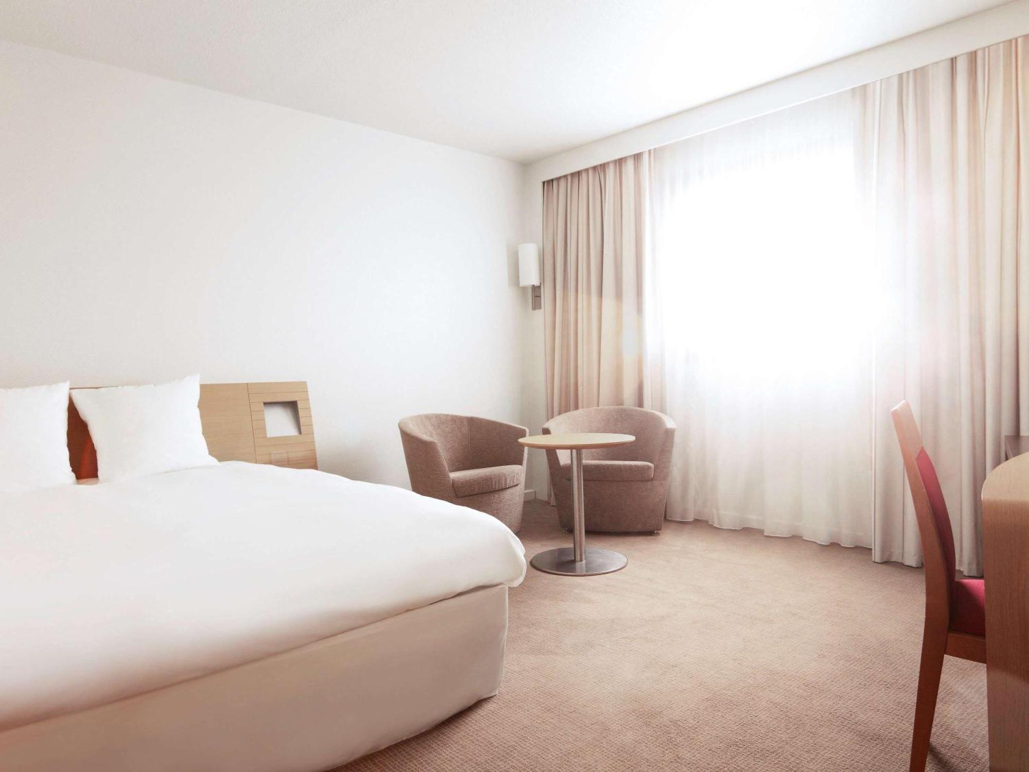 Novotel Atria Nimes Centre Eksteriør bilde
