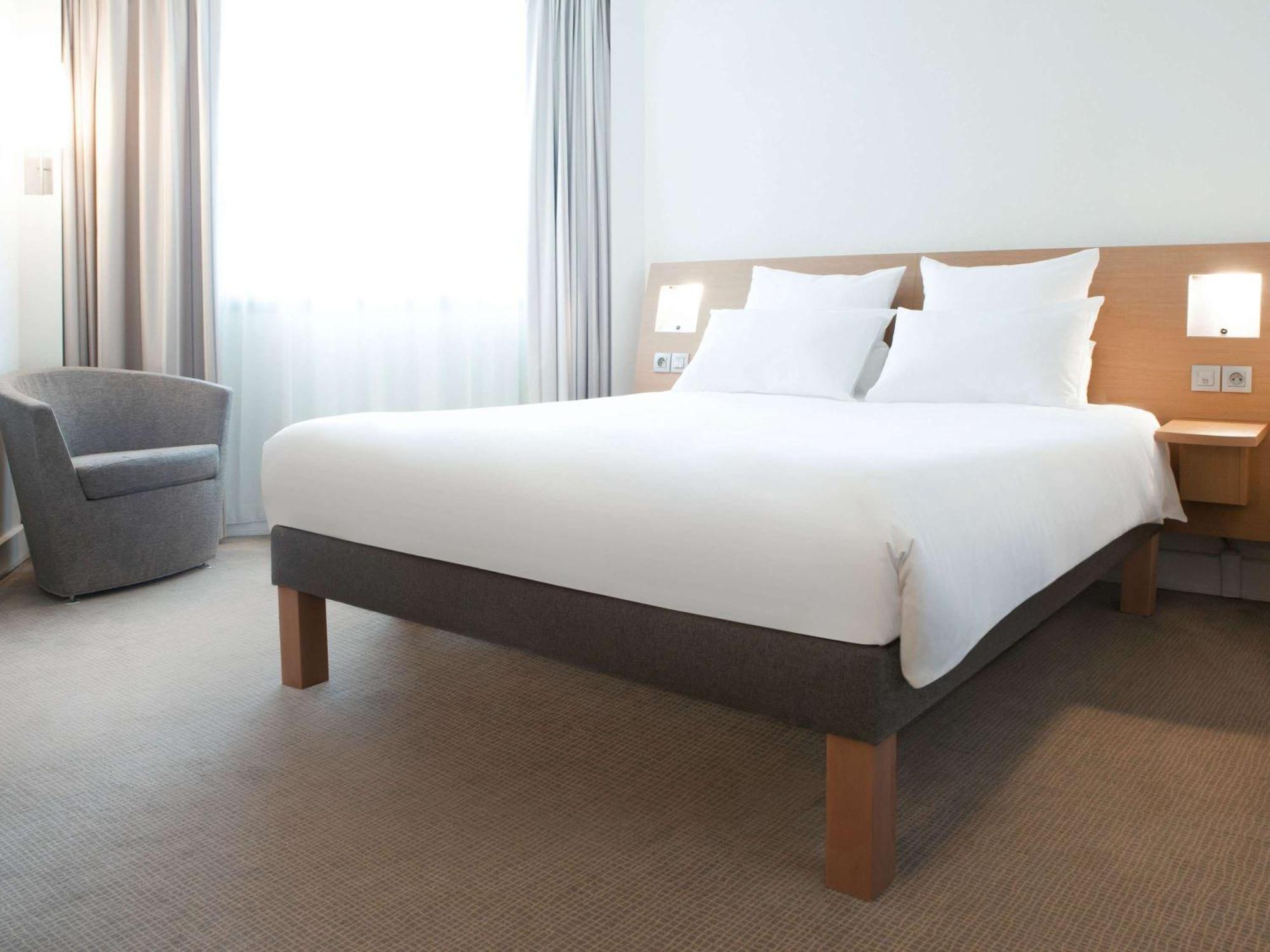 Novotel Atria Nimes Centre Eksteriør bilde